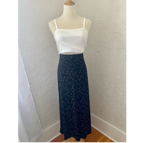 Vintage Dresses & Skirts - Vintage Briggs New York Black Floral Midi Button Up Skirt
